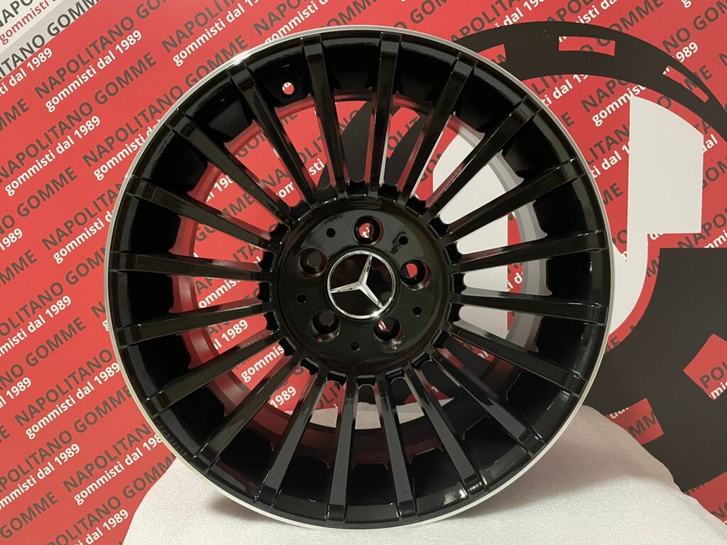 Cerchi Mercedes Classe A B C GLK SLC 18 Pollici Napolitano Gomme