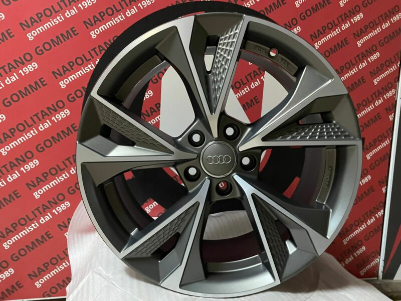 Cerchi Audi A4 A5 A6 Q2 Q3 Q5 TT 18 pollici rs7 grigio (4)