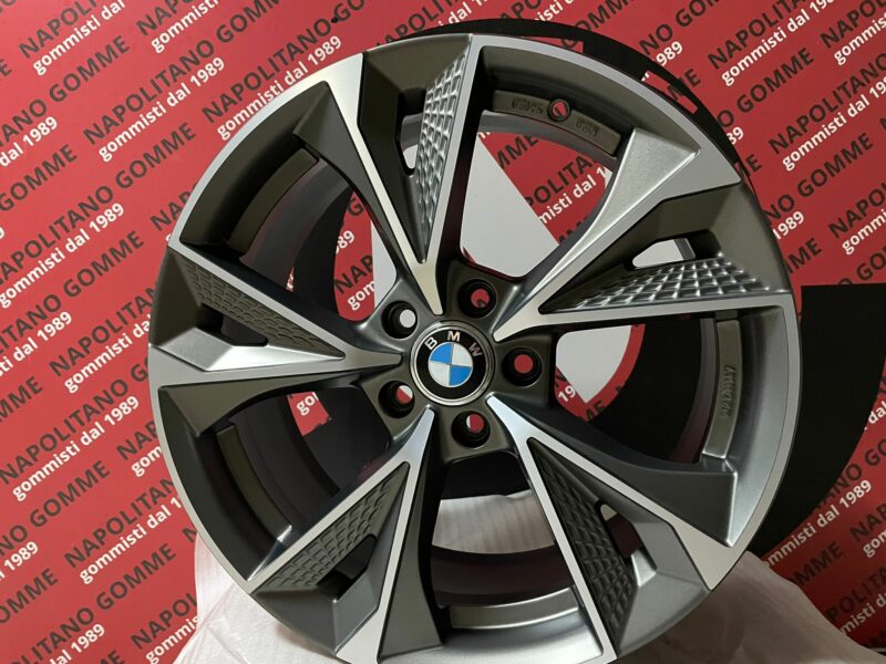 Cerchi BMW serie 3 4 5 G20 G22 G30 G31 18 pollici grigio nad (4)